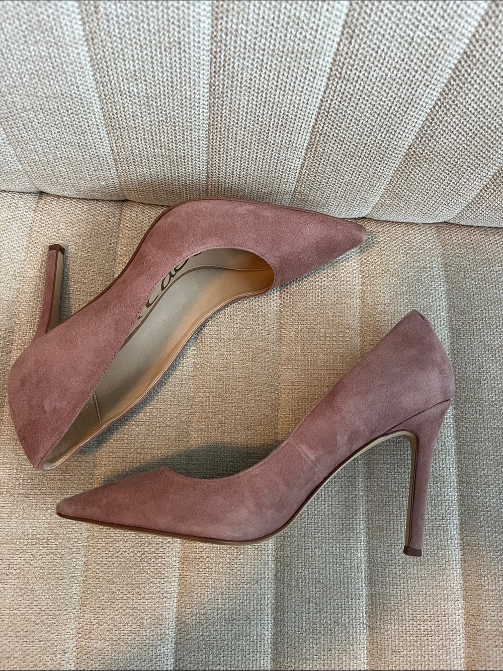 Sam Edelman Dusty Rose Suede Pointed-Toe Heels - Picture 4 of 9